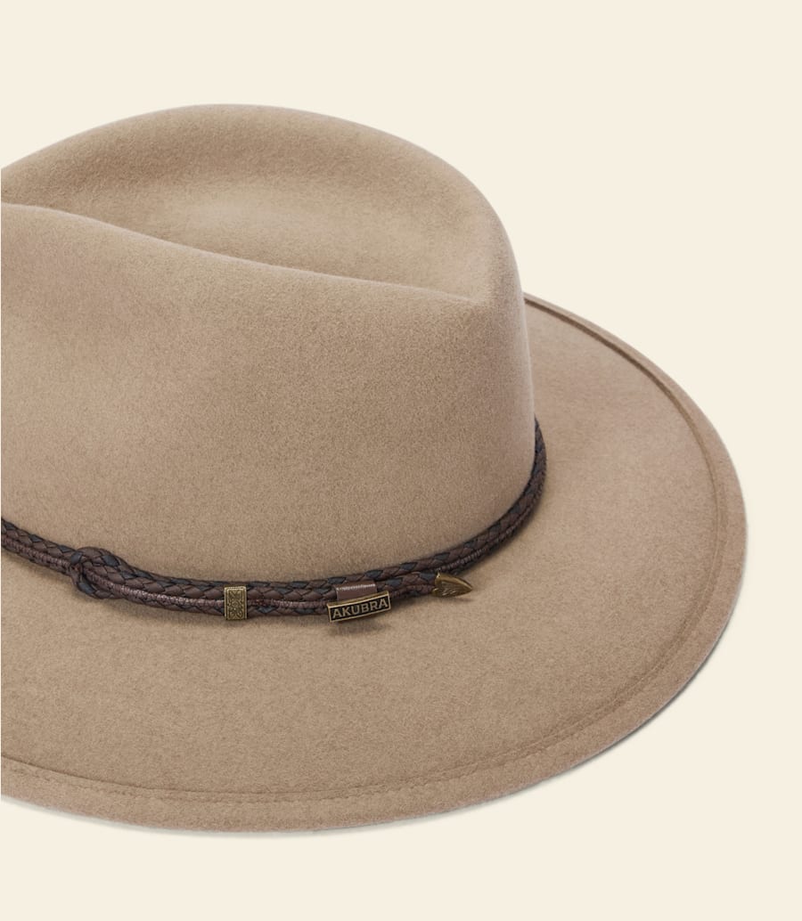 chapeau de voyageur akubra