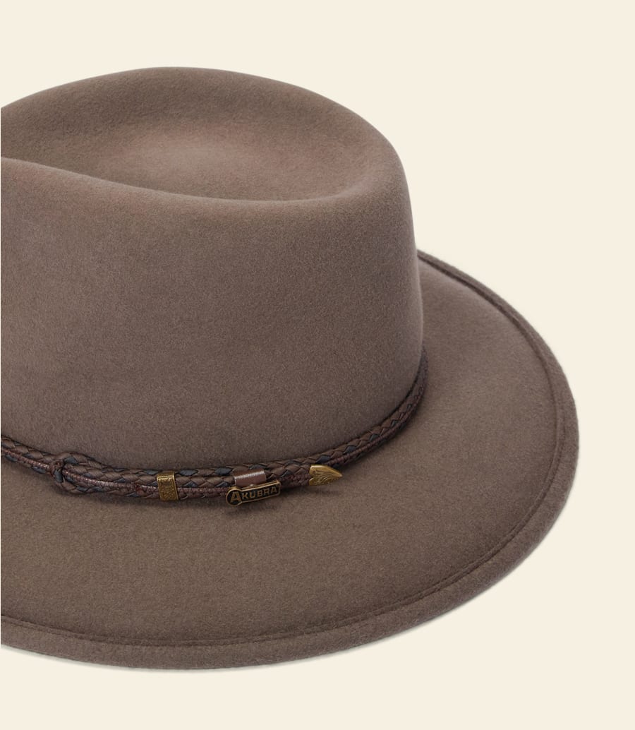 chapeau de voyageur akubra