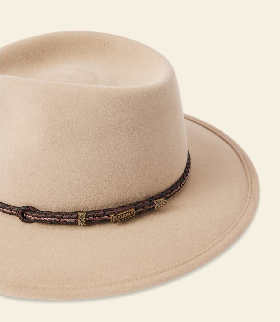 chapeau de voyageur akubra
