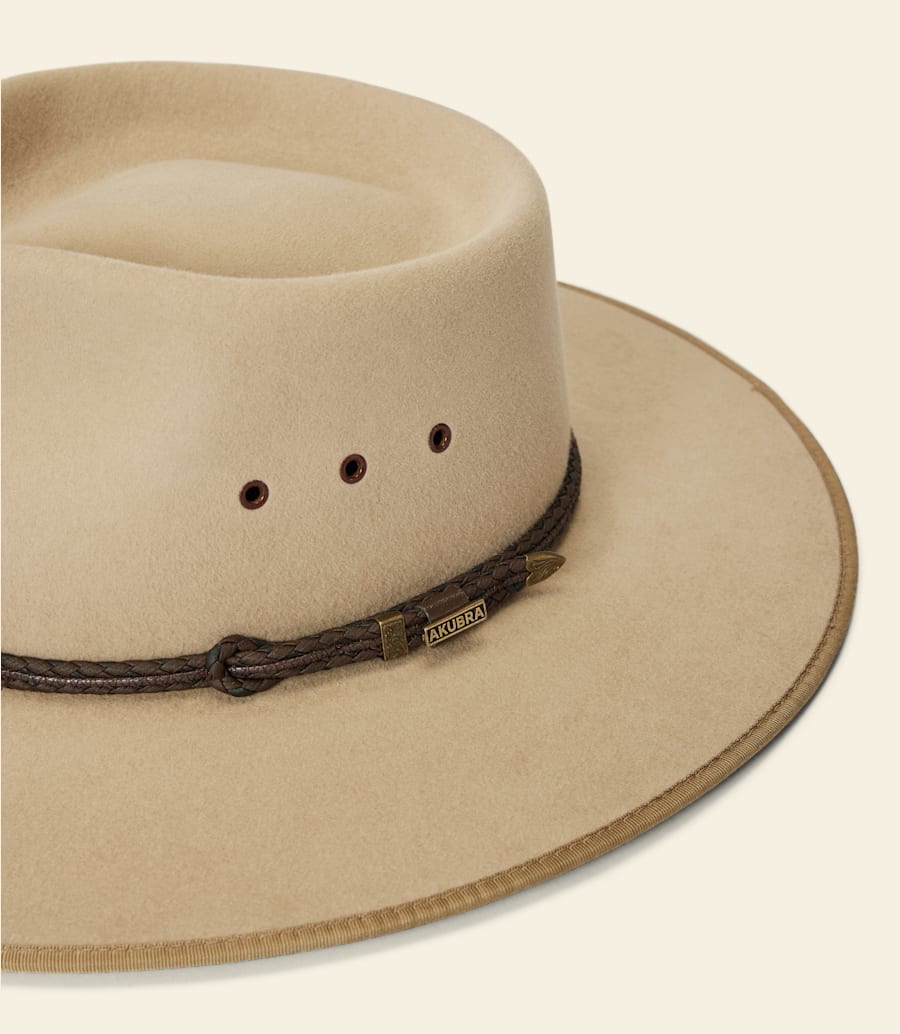 chapeau de cow-boy akubra
